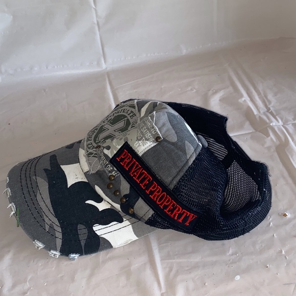 Womens baseball caps good condition - Picture 9 of 9